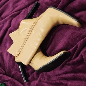 Bakers heels, 7 1/2, beige